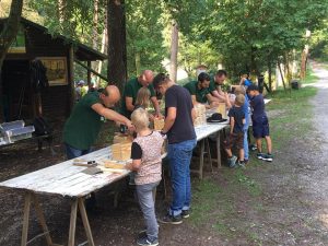 Ferienspaß im Wildgehege - Es wurde ordentlich gebaut und gebastelt